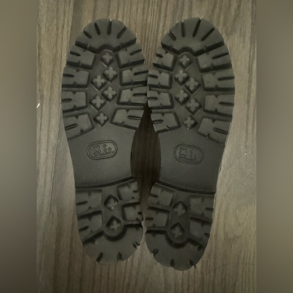 G.H. Bass Whitney Weejuns Black Leather Super Lug Loafer - Picture 4 of 4